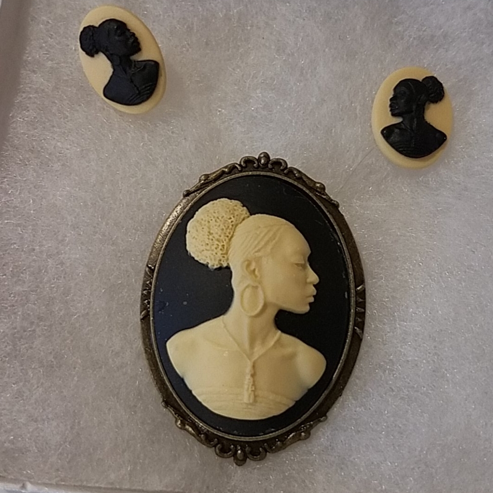 Cameo - Picture 2 of 3
